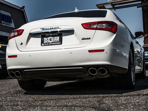 Used 2017 Maserati Ghibli S RWD image 6