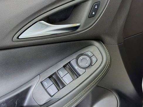 Used 2023 Buick Encore GX Select image 21