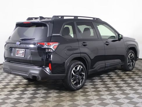Used 2025 Subaru Forester Limited w/ Popular Package #1 AWD/4WD image 12