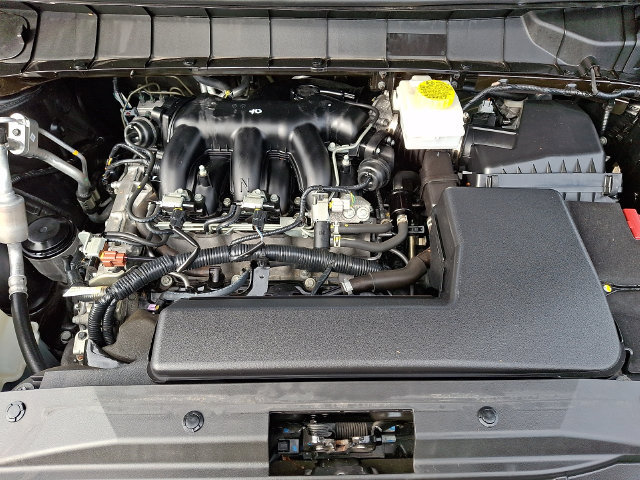 Used 2024 Nissan Pathfinder SV AWD/4WD image 27