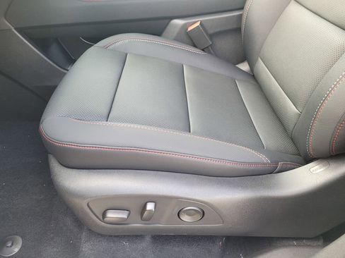 New 2026 Chevrolet Traverse Z71 w/ Enhanced Driving Package image 14