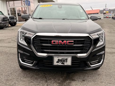 Used 2023 GMC Terrain SLE image 9