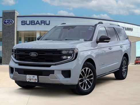 Used 2025 Ford Expedition Platinum AWD/4WD image 1