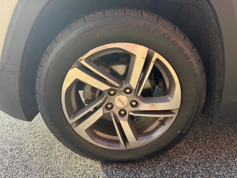 Used 2018 GMC Terrain SLT w/ Preferred Package image 44