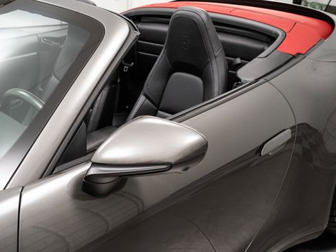 Used 2024 Porsche 911 Carrera image 34