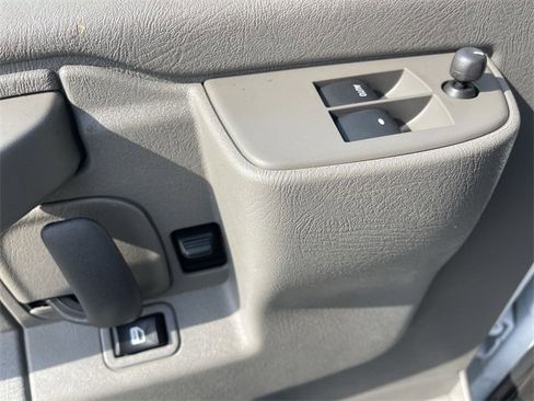 Used 2024 Chevrolet Express 2500 image 8