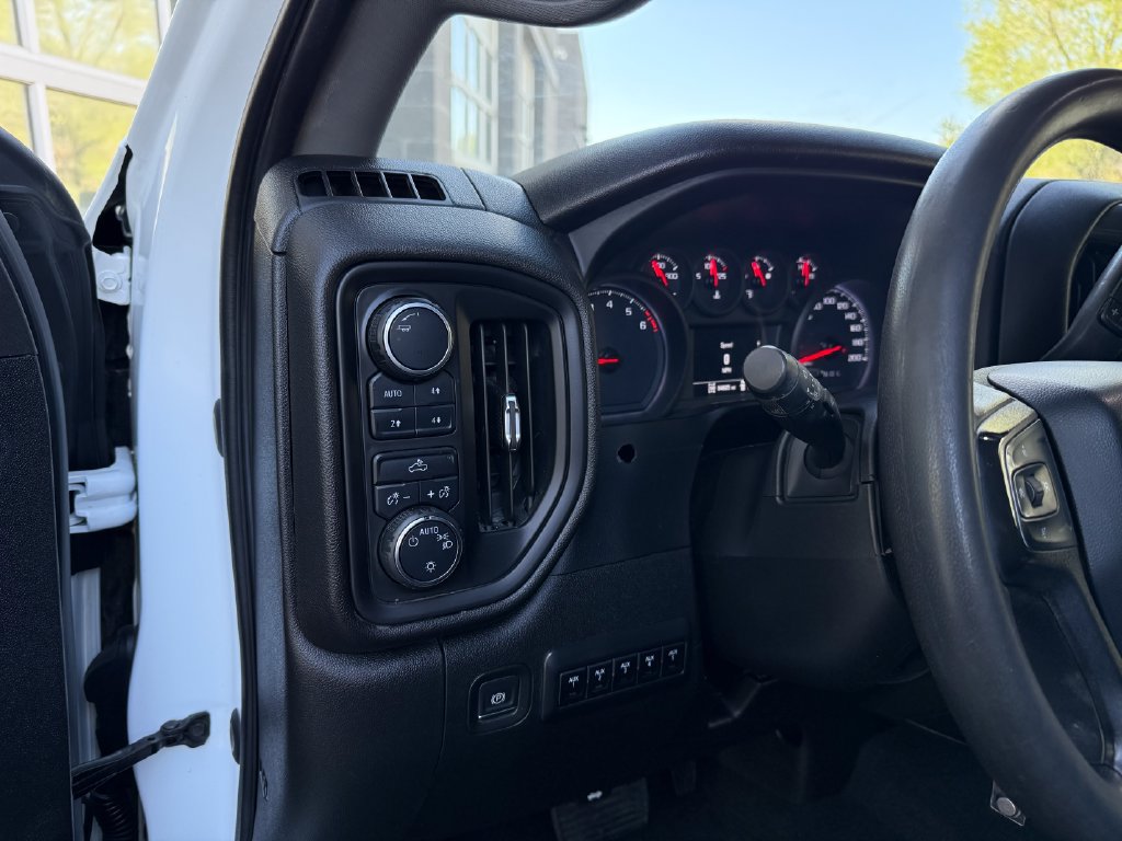 Used 2020 Chevrolet Silverado 1500 Custom Trail Boss w/ Custom Convenience Package AWD/4WD image 35