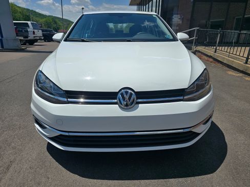 Used 2018 Volkswagen Golf SE FWD image 2