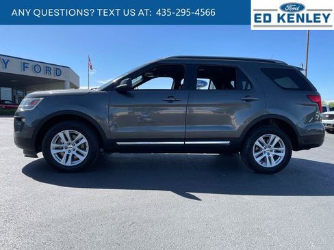 Used 2018 Ford Explorer XLT w/ Equipment Group 201A AWD/4WD image 2