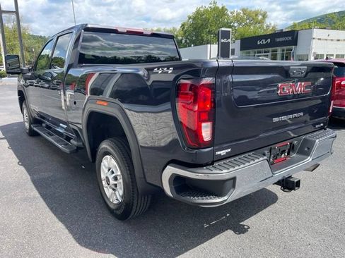 Used 2024 GMC Sierra 2500 SLE w/ SLE Value Package; AWD/4WD image 17