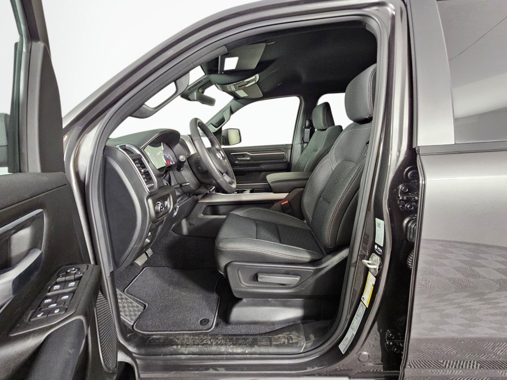 New 2026 RAM 1500 Big Horn w/ Sport Appearance Package AWD/4WD image 19