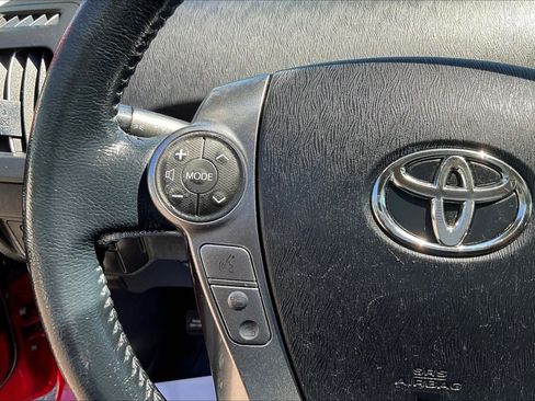 Used 2015 Toyota Prius Persona Series FWD image 11