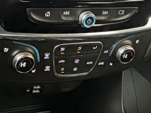 Used 2023 Chevrolet Traverse High Country w/ LPO, Floor Liner Package image 22