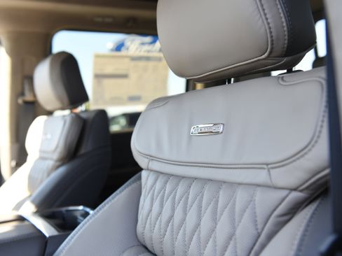 New 2026 Ford F250 Platinum w/ Platinum Plus Package image 27