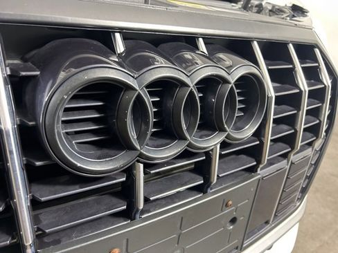 Used 2021 Audi Q3 2.0T Premium Plus w/ Premium Plus Package image 35