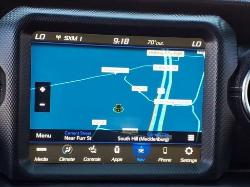 Used 2022 Jeep Wrangler Unlimited Sahara w/ Cold Weather Group image 19