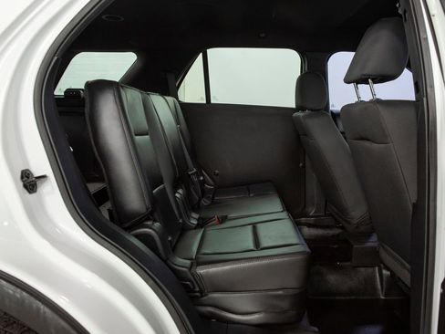 Used 2017 Ford Explorer 4WD Police Interceptor w/ Ultimate Wiring Package image 16