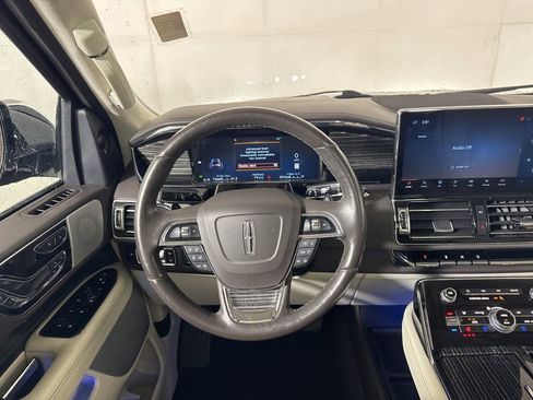 Certified 2023 Lincoln Navigator Black Label image 28
