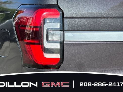 Used 2023 Ford Expedition Platinum AWD/4WD image 27