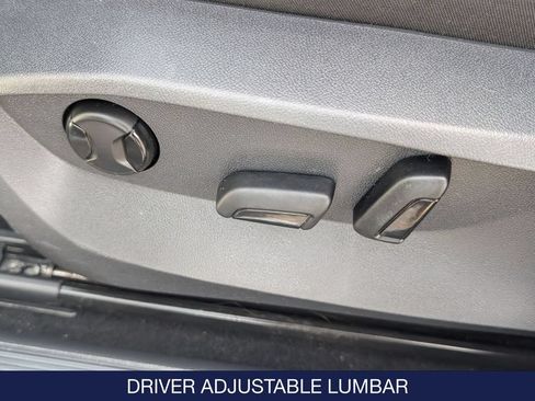 Used 2022 Volkswagen Taos SE AWD/4WD image 15