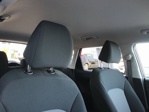 Used 2023 Kia Soul LX w/ LX Technology Package image 30