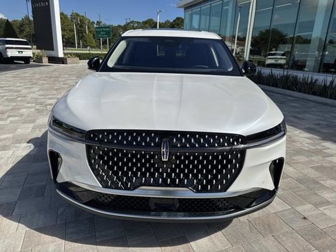 New 2025 Lincoln Nautilus Premier w/ Equipment Group 102A image 6