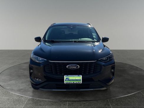 Used 2025 Ford Escape Platinum AWD/4WD image 2
