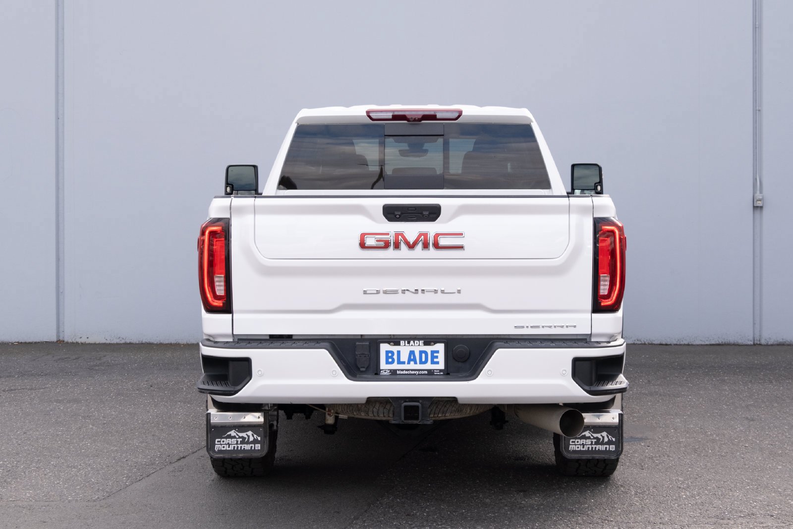 Used 2023 GMC Sierra 3500 Denali w/ Denali Ultimate Package AWD/4WD image 28