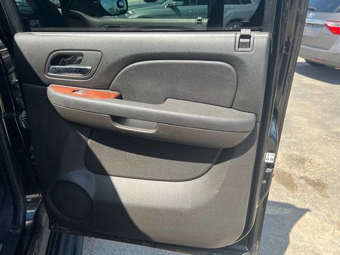 Used 2007 Chevrolet Avalanche LTZ w/ LTZ Preferred Equipment Group AWD/4WD image 25