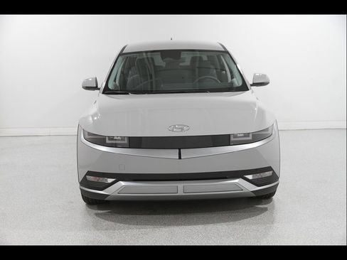 Certified 2024 Hyundai Ioniq 5 SEL AWD/4WD image 2
