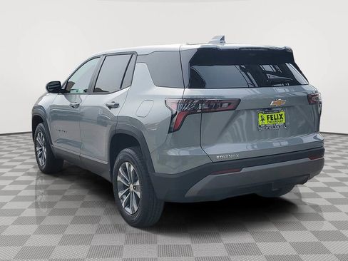 New 2026 Chevrolet Equinox LT w/ Convenience Package II FWD image 4