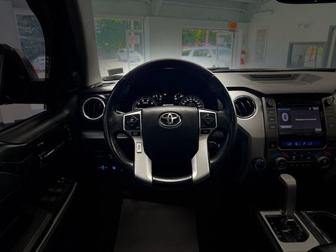 Used 2014 Toyota Tundra Platinum AWD/4WD image 17