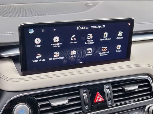 Used 2023 Genesis G70 3.3T w/ Sport Prestige Package image 13