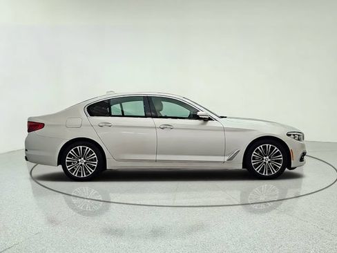 Used 2018 BMW 530i xDrive AWD/4WD image 7