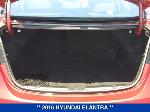 Used 2016 Hyundai Elantra Value Edition FWD image 5