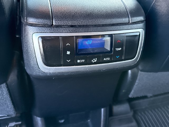 Used 2017 Toyota Highlander SE AWD/4WD image 23