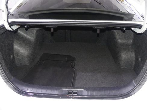 Used 2023 Nissan Altima 2.5 SV image 9