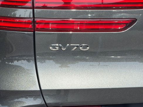 Used 2025 Genesis GV70 2.5T AWD/4WD image 26