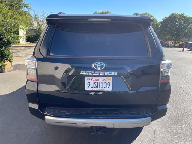 Used 2023 Toyota 4Runner TRD Off-Road Premium w/ Moonroof Package AWD/4WD image 5