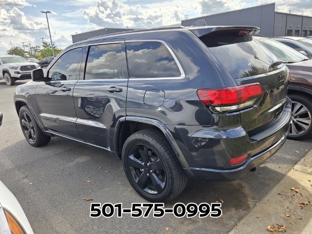 Used 2015 Jeep Grand Cherokee Altitude AWD/4WD image 2