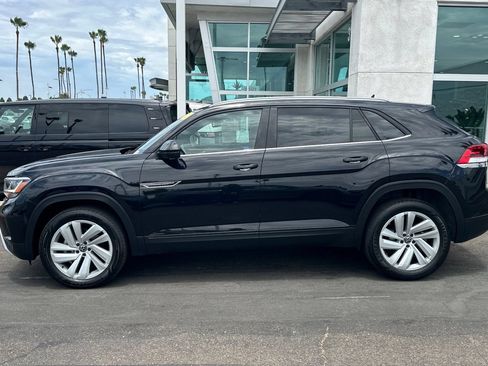 Used 2023 Volkswagen Atlas Cross Sport SE FWD image 7