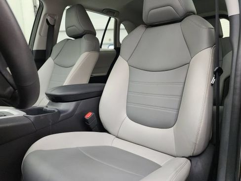 Certified 2025 Toyota RAV4 XLE Premium FWD image 14