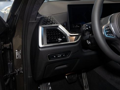 New 2026 BMW X7 xDrive40i w/ M Sport Package image 14