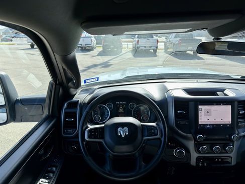 Used 2024 RAM 2500 Tradesman w/ Chrome Appearance Group image 14