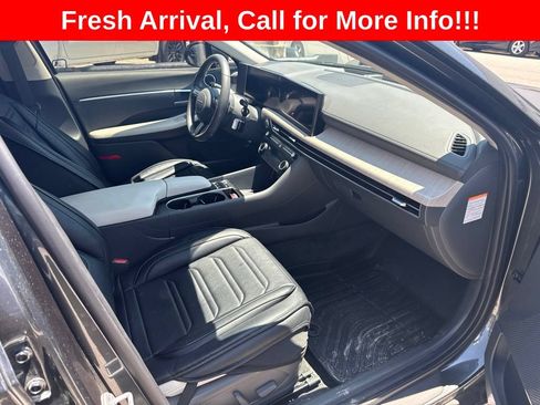 Used 2025 Hyundai Sonata SEL FWD image 12