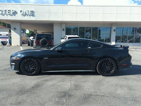 Used 2018 Ford Mustang GT w/ GT Performance Package RWD image 3
