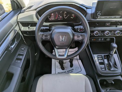 Used 2024 Honda CR-V EX image 15