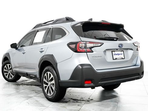 Used 2025 Subaru Outback AWD/4WD image 5