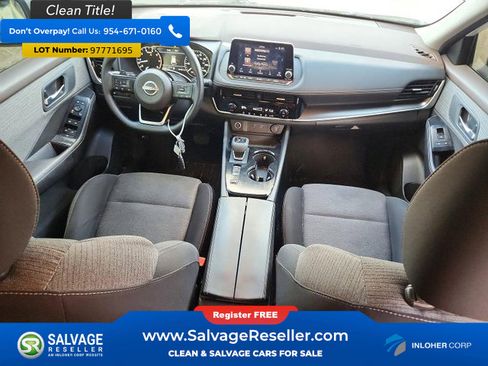 Used 2022 Nissan Rogue SV image 5