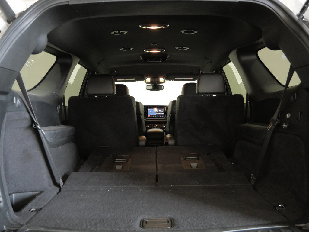 Used 2023 Dodge Durango R/T w/ Tow 'N Go Package AWD/4WD image 29